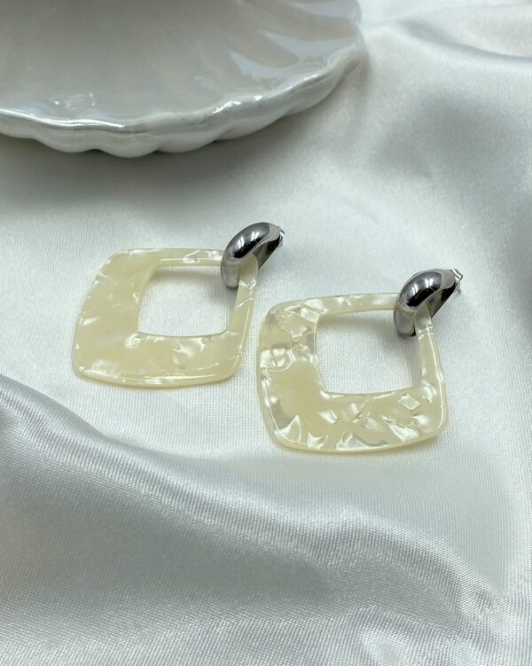 Gentle Marble Earrings - Image 3