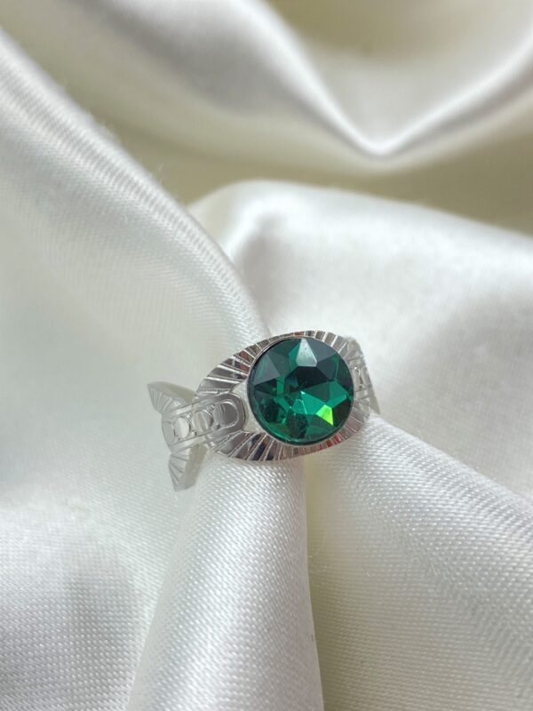 Green Essence Ring