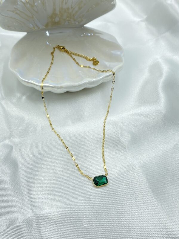 Green Glow Necklace