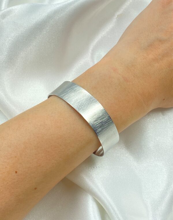 Matte Essence Cuff - Image 6