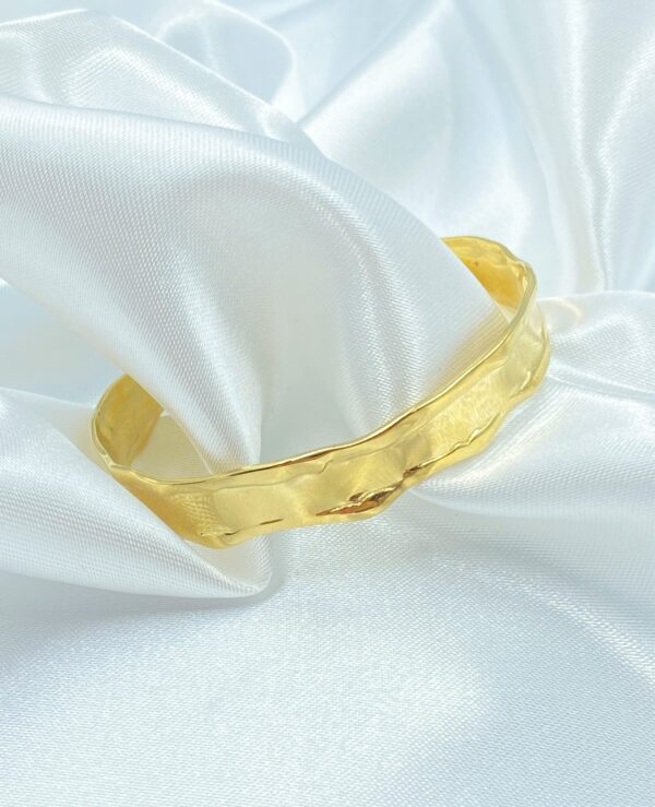 Diana Cuff - Image 2