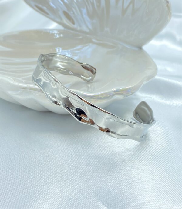 Diana Cuff - Image 3