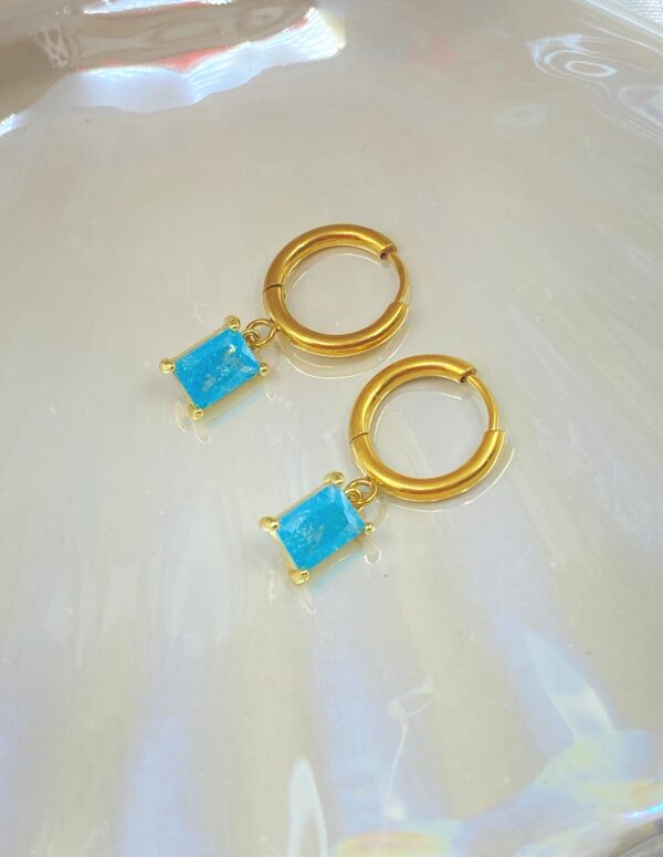 Phoebe Gold Earrings - Image 2