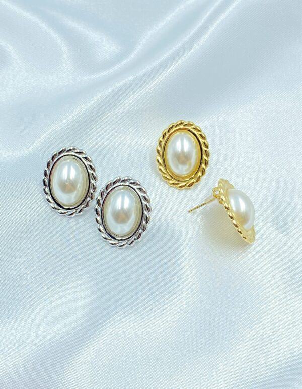 Vintage Pearl Earrings