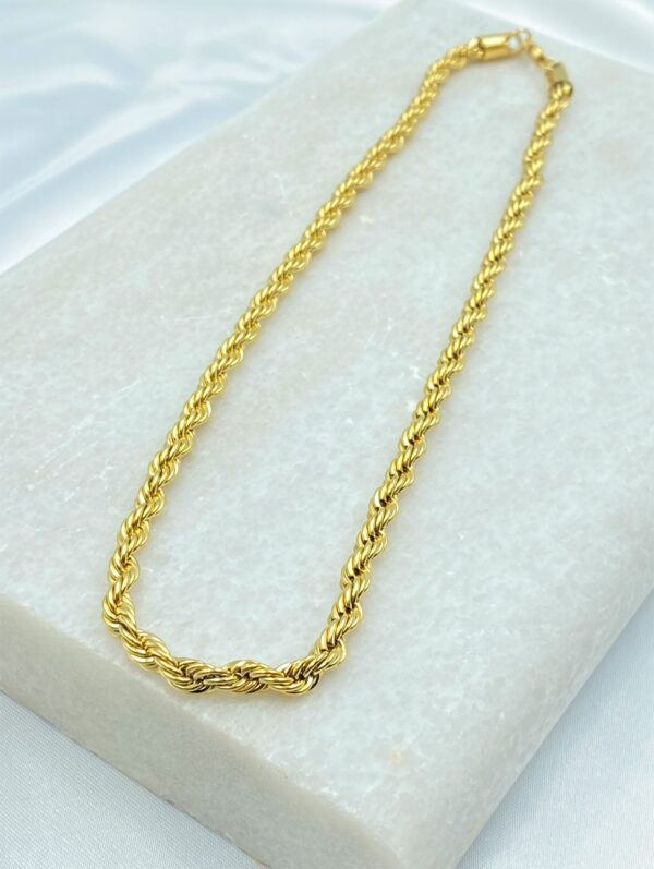 Twisted Chain Necklace 6mm - Image 3