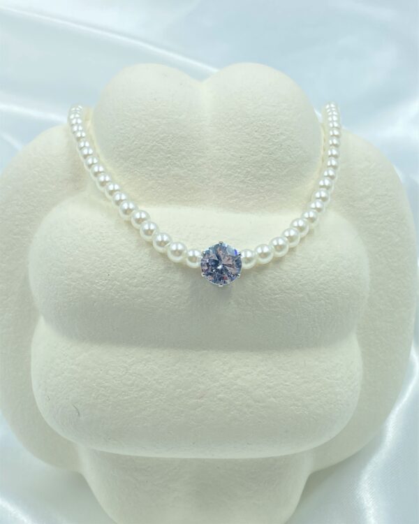 Sparkly Pearl Necklace